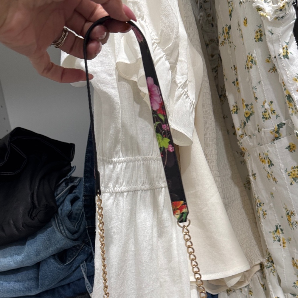 Aldo Black Floral Quilted Crossbody Bag - Picture 3 of 7